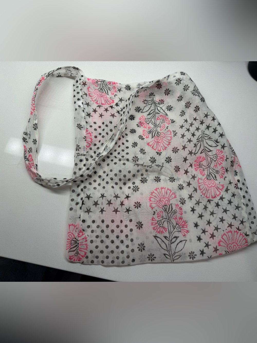 Floral Print Lightweight Tote Bag in White and Pink